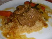 Kuskus mit frischem Gemüse und Lammfleisch - Rezept