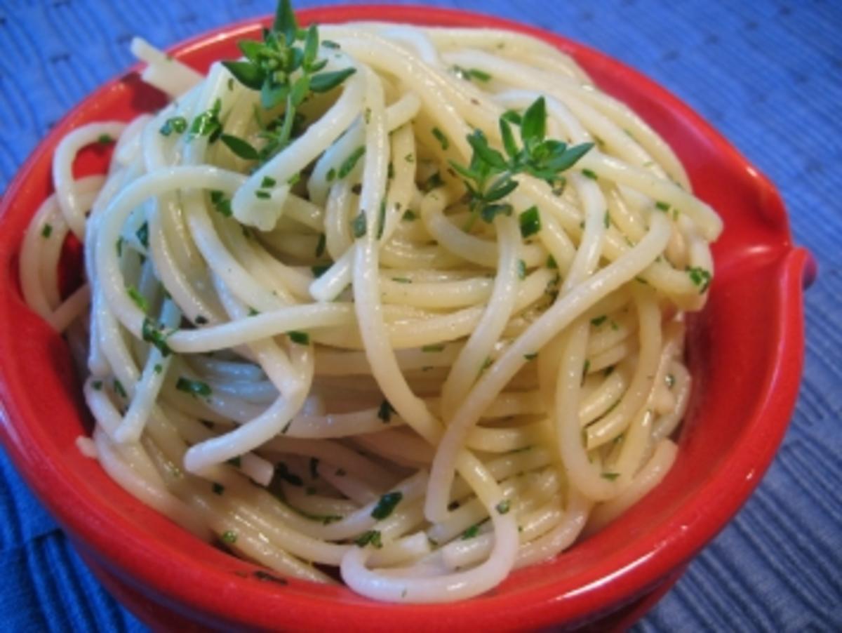 Spaghetti mit frisch gehackten Kräutern ... - Rezept - Bild Nr. 4