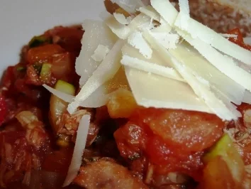 Rezept: Gnocchi mit geschmolzenen Tomaten Gnocchi mit geschmolzenen Tomaten - Rezept