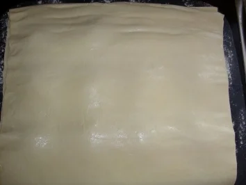 Rezept: Snack: Lachs- und Forellencreme versteckt sich im Blätterteig Bild Nr. 9 Snack: Lachs- und Forellencreme versteckt sich im Blätterteig - Rezept - Bild Nr. 9