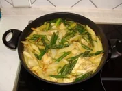 Seeteufel mit Spargel weiß-grün in Kokossoße - Rezept