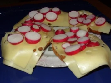 Rezept: Käsebrötchen mit Radischen Käsebrötchen mit Radischen - Rezept