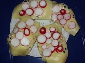 Rezept: Käsebrötchen mit Radischen Bild Nr. 2 Käsebrötchen mit Radischen - Rezept - Bild Nr. 2