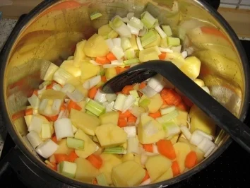Rezept: Kartoffelsuppe Kartoffelsuppe - Rezept