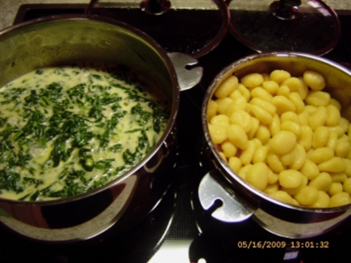 Gnocchi an Spinat - Gorgonzola - Sauce - Rezept - kochbar.de