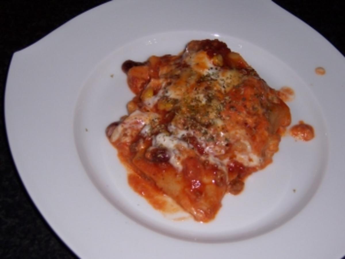 Bechamel-Lasagne mit Hackfleisch und Kidneybohnen, scharf - Rezept - Bild Nr. 2