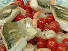 Gebratenes Zanderfilet mit Garnelen-Tomaten-Gröstl - Rezept