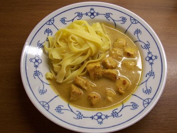 Putengulasch in Currysauce mit Bohnen - Rezept - Bild Nr. 2