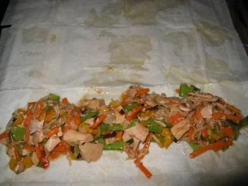 Rezept: Wokgemüse mit Thunfisch im Strudelmantel Bild Nr. 4 Wokgemüse mit Thunfisch im Strudelmantel - Rezept - Bild Nr. 4