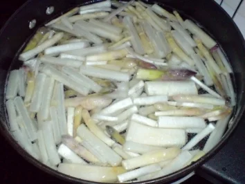 Rezept: Spargelsuppe Bild Nr. 5 Spargelsuppe - Rezept - Bild Nr. 5