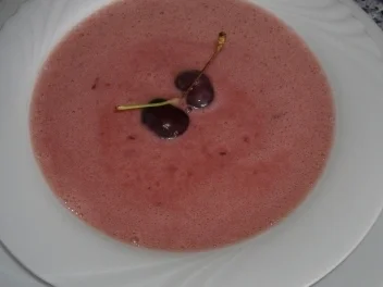 Sommerliche Kirschsuppe - Rezept