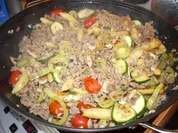 Fl/Rind/Schwein: Hackpfanne mit Schupfnudeln - Rezept