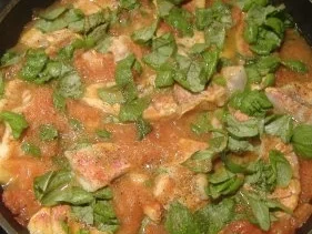 Rotbarbe mit frischen Tomaten und Basilikum - Rezept - Bild Nr. 4