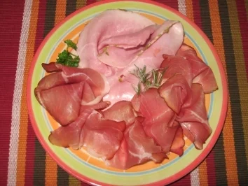 Rezept: Käsefondue im Roggenbrötchen Bild Nr. 6 Käsefondue im Roggenbrötchen - Rezept - Bild Nr. 6