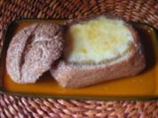 Käsefondue im Roggenbrötchen - Rezept