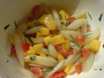 Rezept: Exotischer Spargelsalat Exotischer Spargelsalat - Rezept