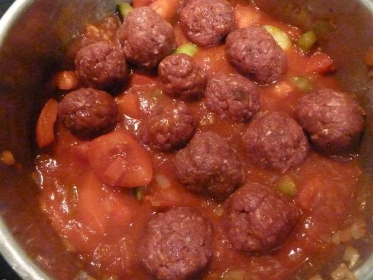 Schmorgurken mit Mettbällchen - schnell &amp; einfach - von Ragnar