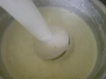 Frische Erbeeren mit einer Rhabarber-Vanille-Sahnesauce - Rezept - Bild Nr. 5