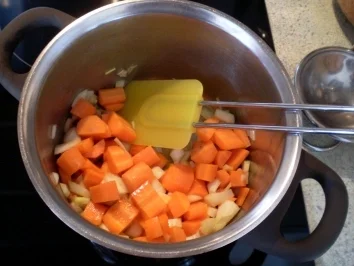 Suppe aus roten Linsen mit Minze - Rezept - Bild Nr. 3