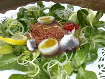 Feldsalat mit Zupffleisch - Rezept