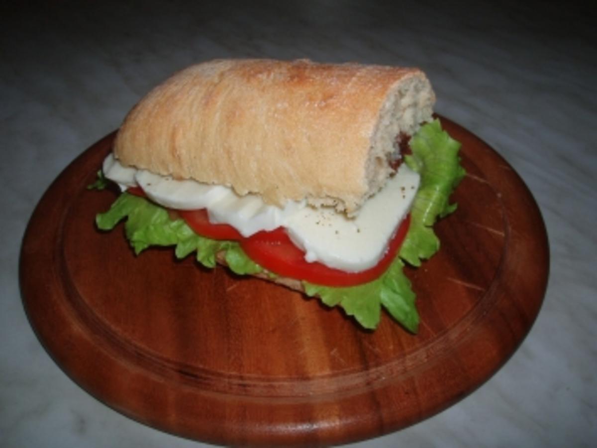 Bilder für Tomaten-Mozzarella-Sandwich Rezept