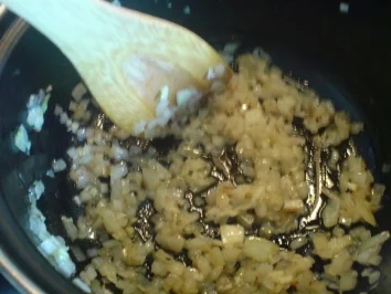 Rotbarschfilet mit Cornflakeskruste an Spinat mit Polentanockerln - Rezept - Bild Nr. 6