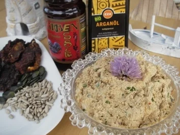 A: Zirbenessig-Aufstrich - Rezept