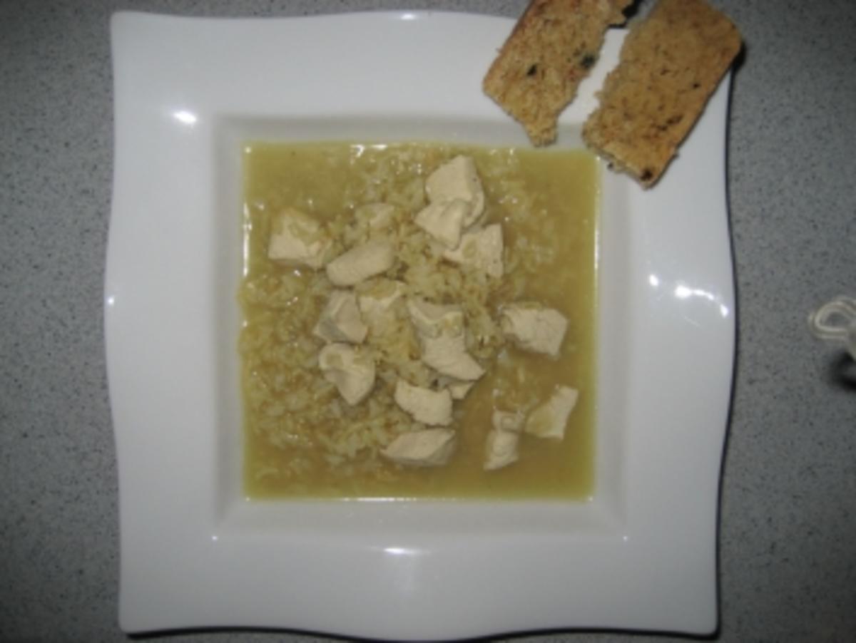 Bilder für Hühnersuppe mit Reis & Curry - Rezept