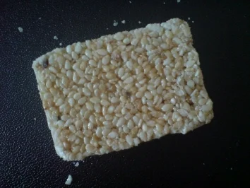 Kekse / Plätzchen - Sesam-Krokant - Rezept