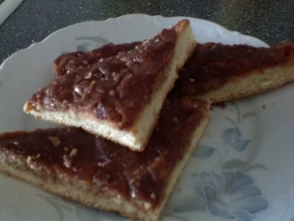 Bienenstich auf Hefeteig - Rezept