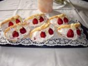 Torten: Biskuitomeletts mit Erdbeeren - Rezept