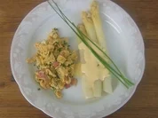 Kräuterrührei mit Spargel - Rezept