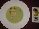 Frühlingszwiebelsuppe mit Lachsklößchen - Rezept