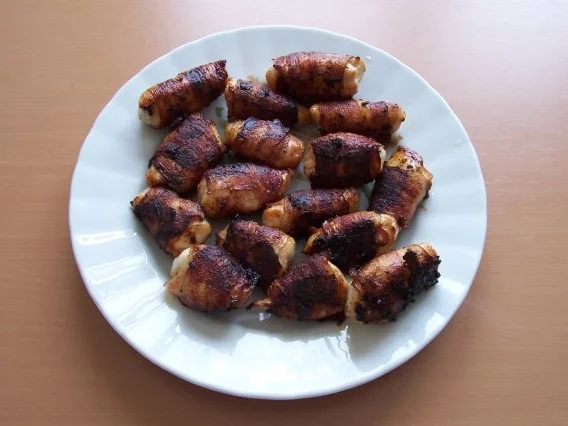 Rezept: Hähnchenwürfel in Bacon Bild Nr. 2 Hähnchenwürfel in Bacon - Rezept - Bild Nr. 2