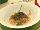 Straußenfilet mit Ananas-Walnuss-Kruste und Sojasauce - Rezept