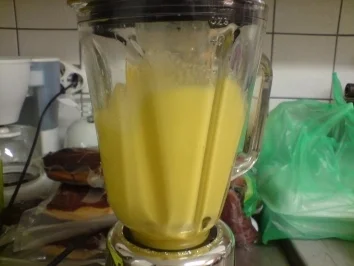 Rezept: Eierlikör von Omi Bild Nr. 4 Eierlikör von Omi - Rezept - Bild Nr. 4