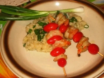 Rezept: Meeresfrüchte: Erstochene King Prawns an Frühlingszwiebelrisotto Meeresfrüchte: Erstochene King Prawns an Frühlingszwiebelrisotto - Rezept