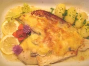 Scholle mit einem Ragout von Shrimps, Champignons & Spargel - Rezept