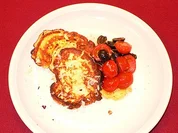 Gebratene Ricottaküchlein mit kleinem Tomatensalat - Rezept