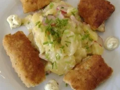 Rezept: Lauwarmer Kartoffel-Meerrettich-Specksalat Lauwarmer Kartoffel-Meerrettich-Specksalat - Rezept