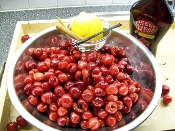 Rezept: Cherry-Berry-Jam Bild Nr. 3 Cherry-Berry-Jam - Rezept - Bild Nr. 3