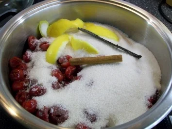 Rezept: Cherry-Berry-Jam Bild Nr. 5 Cherry-Berry-Jam - Rezept - Bild Nr. 5