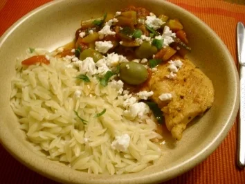 Griechisches Hähnchensteak an Schmorgemüse mit Kritharaki>> - Rezept