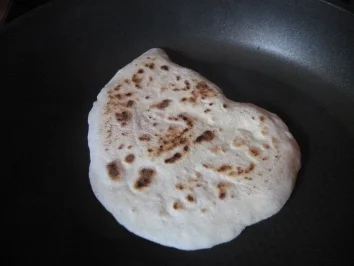 Rezept: Tomatisiertes Hähnchen mit Brotfladen Bild Nr. 6 Tomatisiertes Hähnchen mit Brotfladen - Rezept - Bild Nr. 6