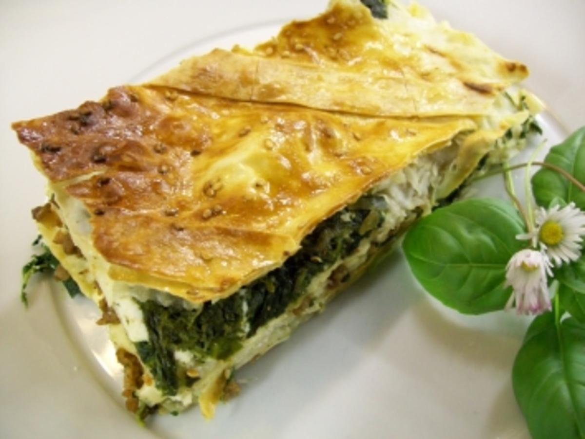 Bilder für Yufka-Pastete mit Spinat und Hackfleisch - Rezept