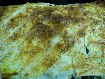 Yufka-Pastete mit Spinat und Hackfleisch - Rezept - Bild Nr. 9