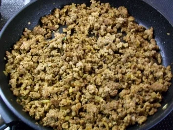 Yufka-Pastete mit Spinat und Hackfleisch - Rezept - Bild Nr. 3