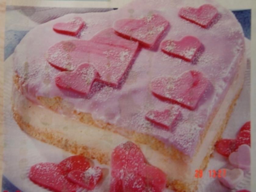 Herzige Valentins- Torte - einfach - 194 kcal/100g