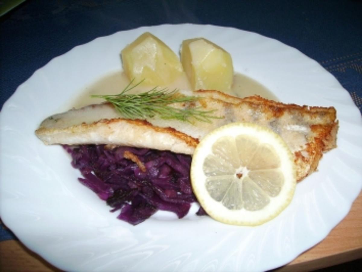 Zanderfilet auf geschmortem Rotkohl mit delikater Soße - Rezept