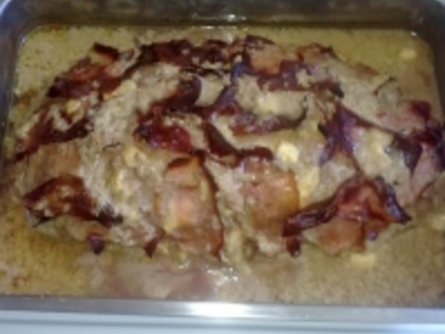 Käsebraten im knusprigen Speckmantel